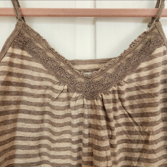 Abercrombie Kids Striped Beige & Brown Lace Detail Camisole Spaghetti Strap Top - Picture 4 of 6